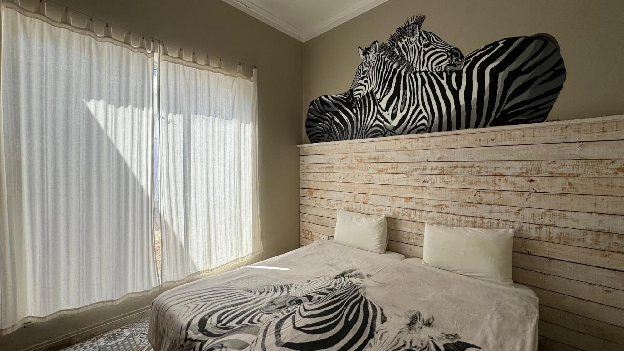 Paradisegarden Backpackers Windhoek Exterior photo