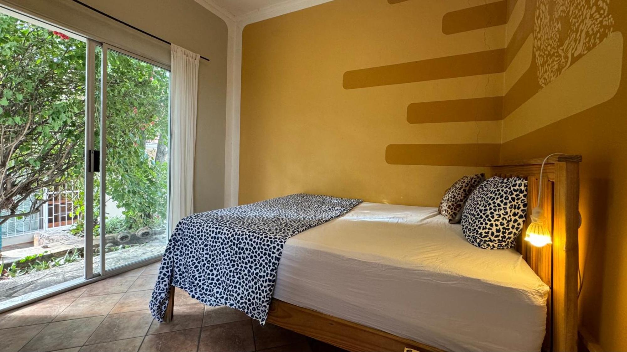 Paradisegarden Backpackers Windhoek Exterior photo